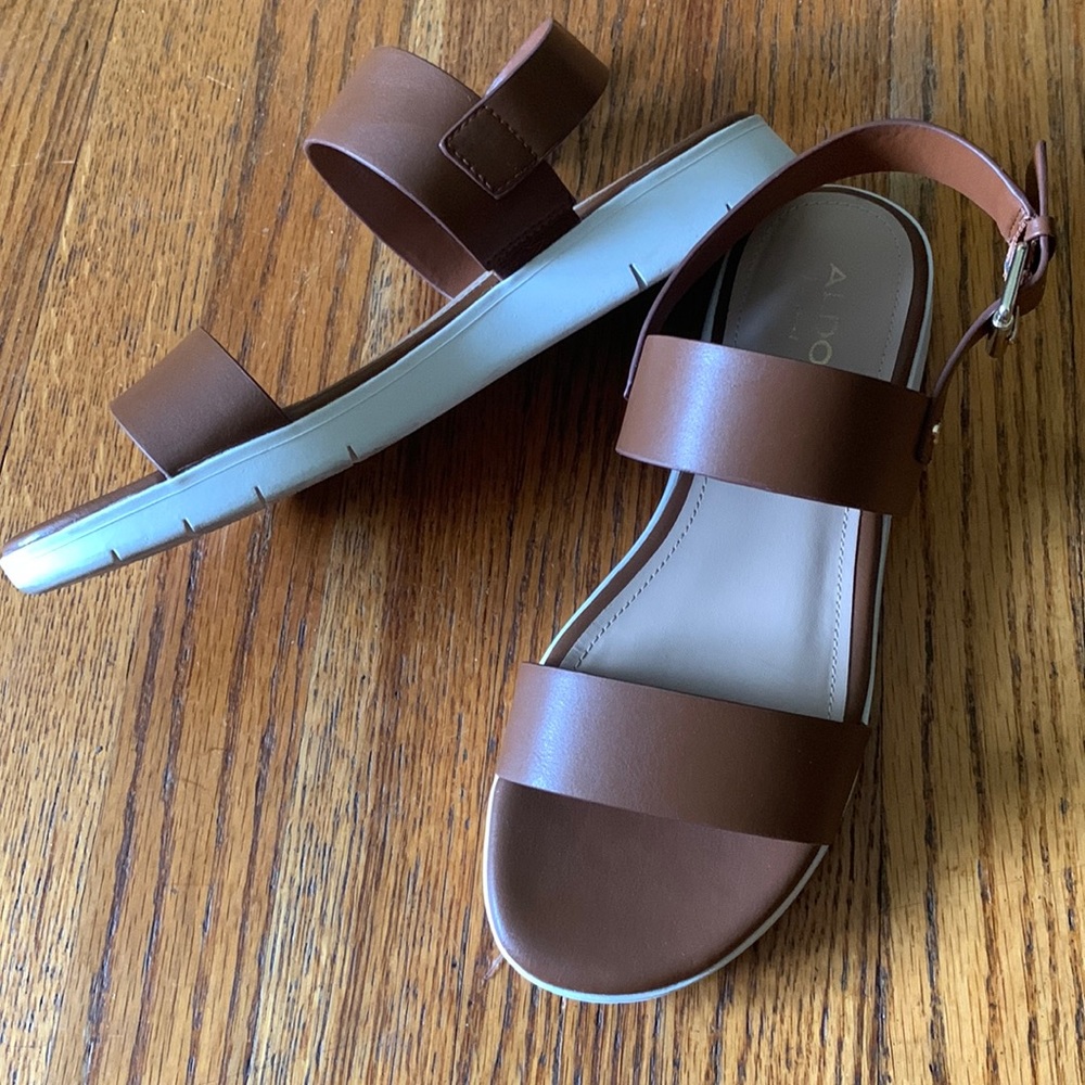 Aldo sandals size 8